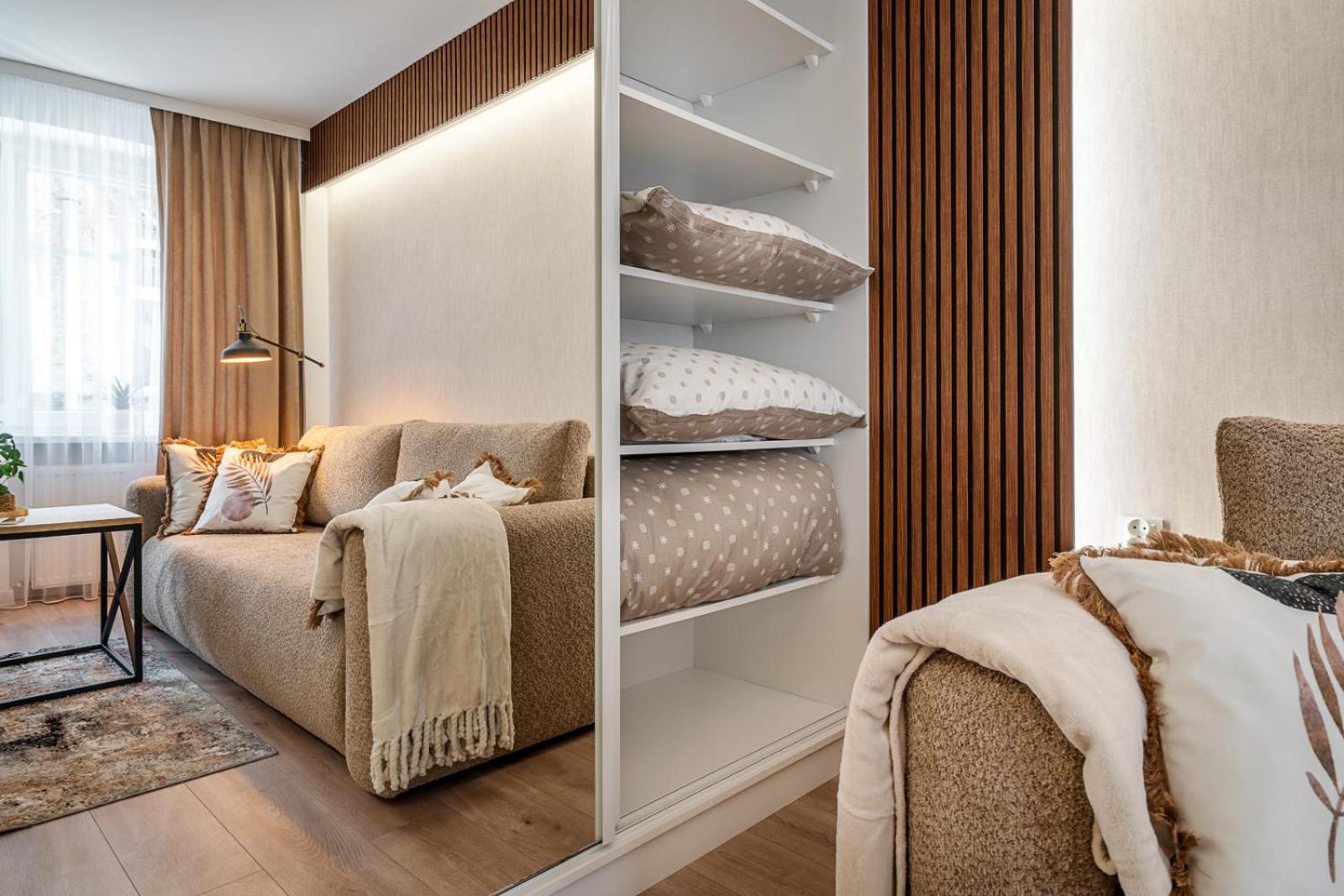 Apartament Serbanska 1Przez2 แชมิตช์ ภายนอก รูปภาพ